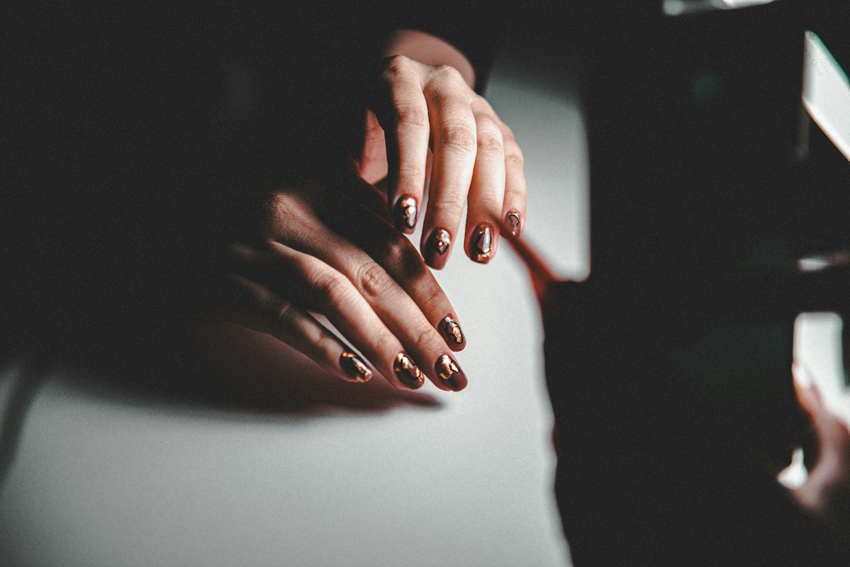 Spinach and leafy greens providing iron and folate for nail growth